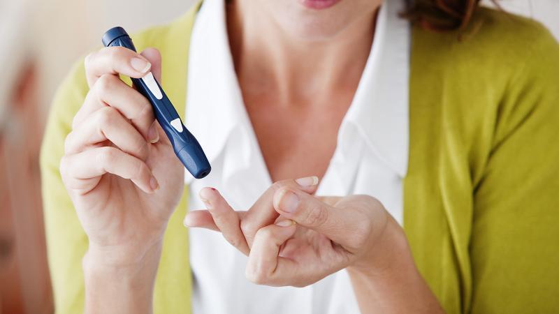 Tip 1 ve Tip 2 Diyabetli Erişkinler için Danışmanlık